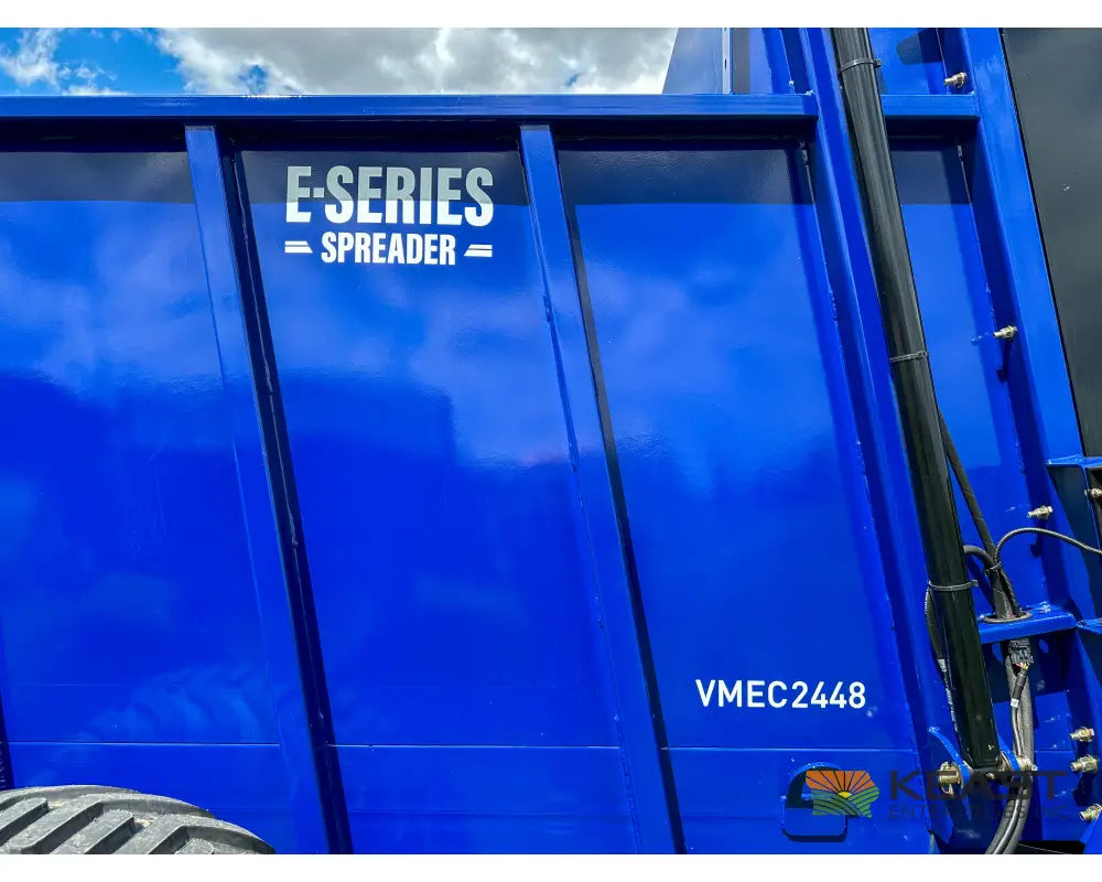 JBS VMEC 2448 Manure Spreader 780 Cu Ft Heaped Capacity Vertical Beaters Manure Spreaders