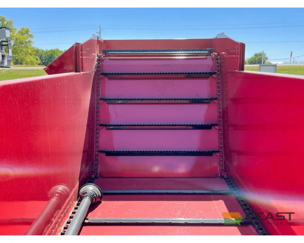 Kelly Ryan 4x10 Feed Wagon Scales 115 Bushel Capacity 48’’ Discharge Height Feed Wagons