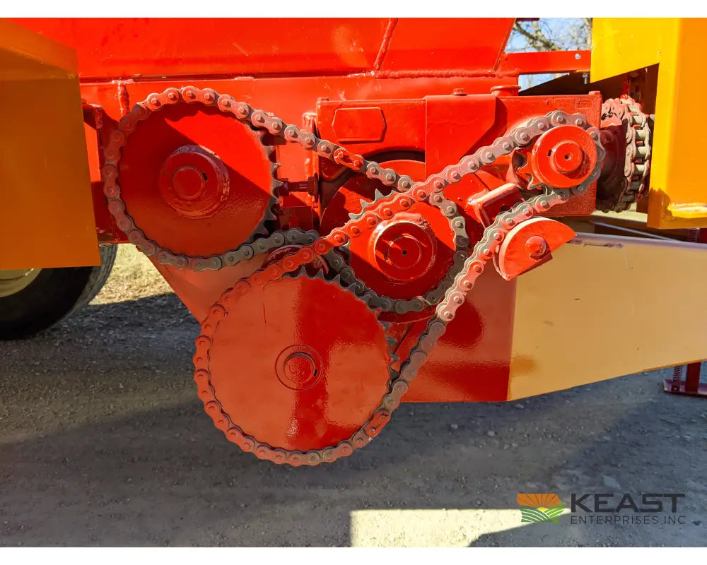 Kelly Ryan 5x12 Feed Wagon 190 Bushel Capacity 48’’ Discharge Height Leaf Springs Fuel Trailers