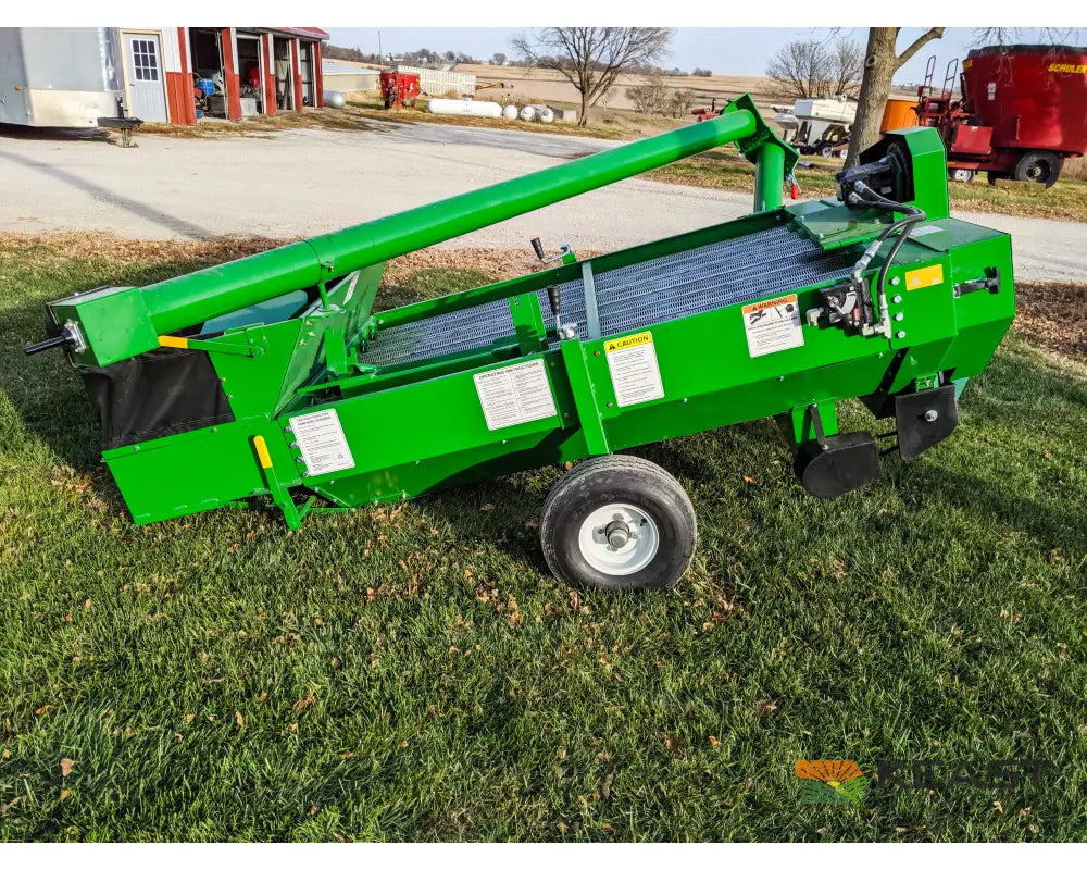 Kwik Kleen 772 Grain Cleaner - Up to 2,500 BPH Capacity Hydraulic Drive Grain Cleaner