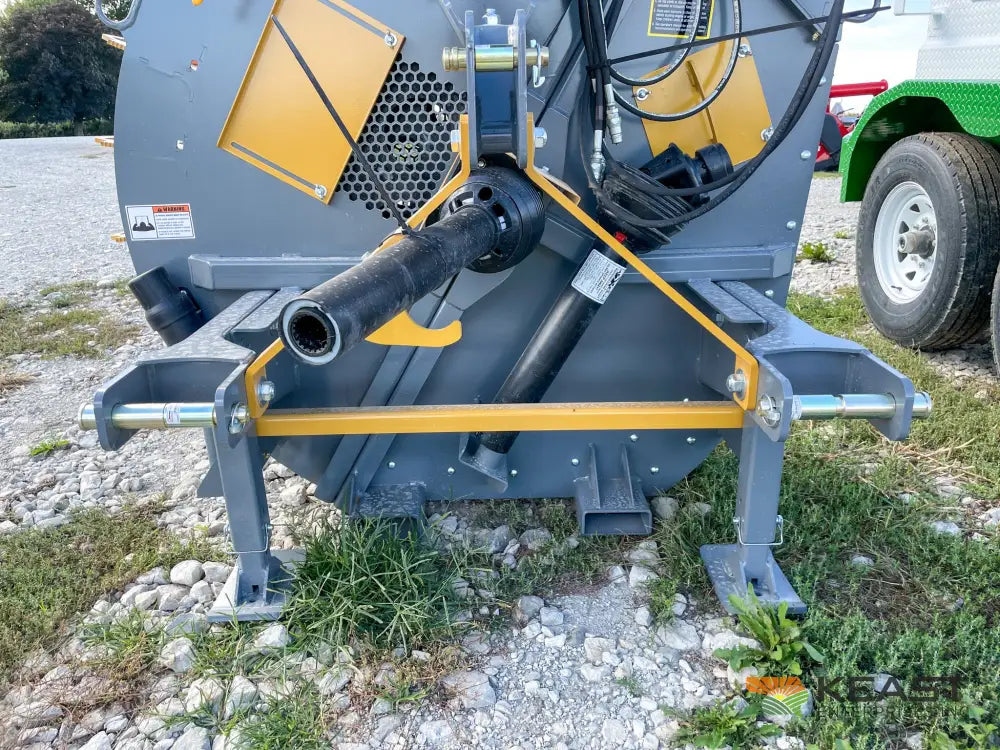 Lankota Corn Cracker Hammer Mill - Up to 2,600 BPH Capacity Hydraulic Chute Control Hammer Mill