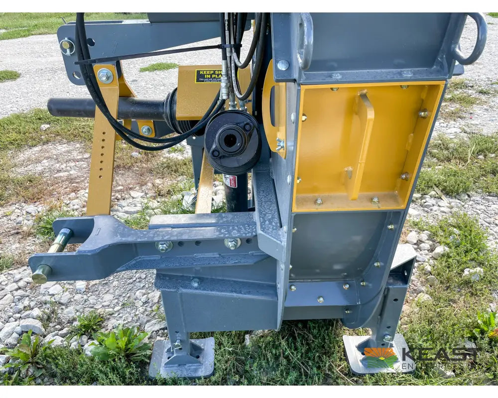 Lankota Corn Cracker Hammer Mill - Up to 2,600 BPH Capacity Hydraulic Chute Control Hammer Mill