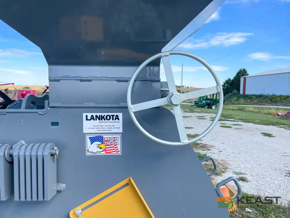 Lankota Corn Cracker Hammer Mill - Up to 2,600 BPH Capacity Hydraulic Chute Control Hammer Mill