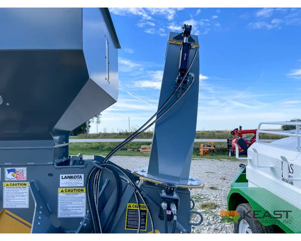 Lankota Corn Cracker Hammer Mill - Up to 2,600 BPH Capacity Hydraulic Chute Control Hammer Mill