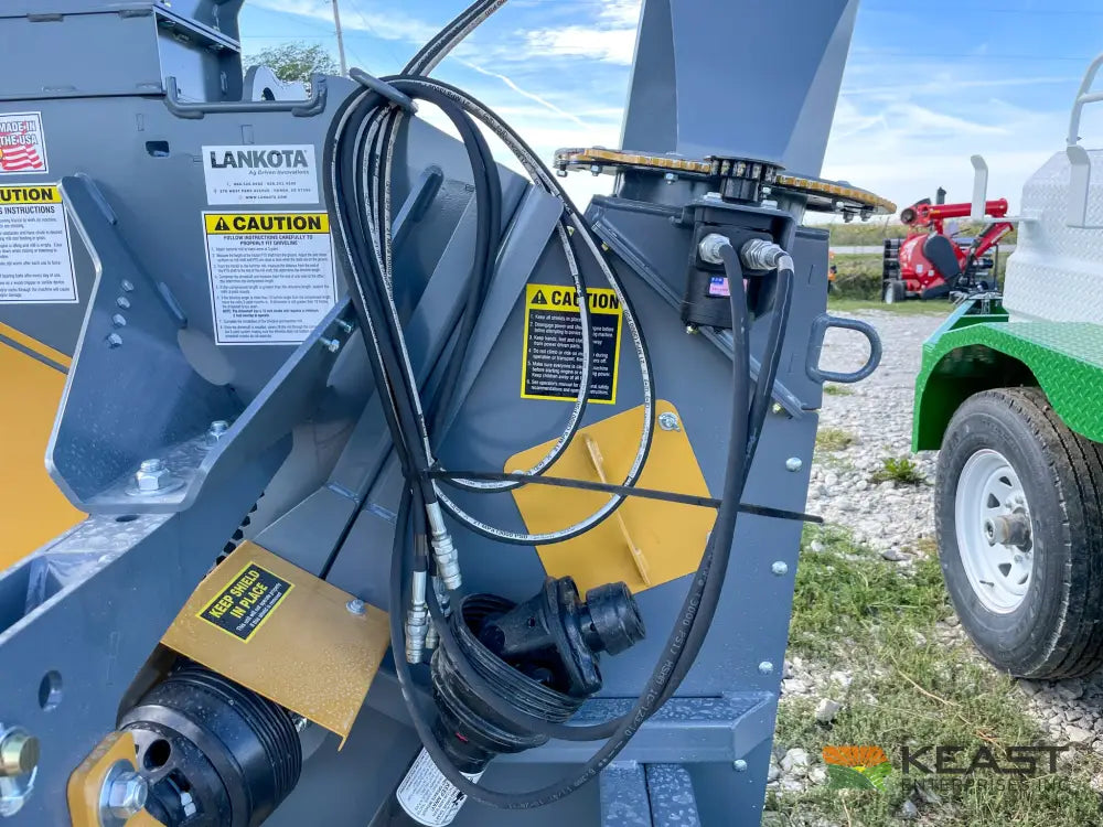 Lankota Corn Cracker Hammer Mill - Up to 2,600 BPH Capacity Hydraulic Chute Control Hammer Mill