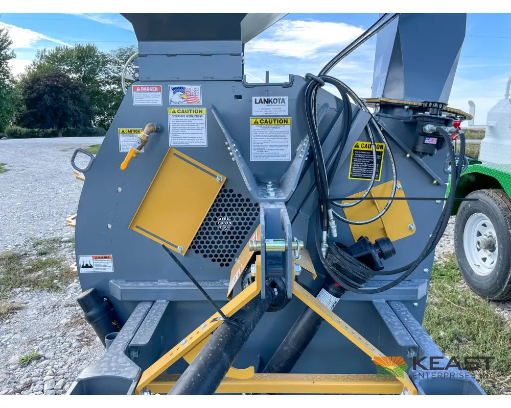 Lankota Corn Cracker Hammer Mill - Up to 2,600 BPH Capacity Hydraulic Chute Control Hammer Mill