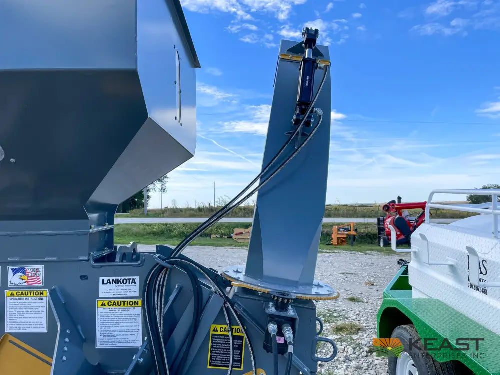 Lankota Corn Cracker Hammer Mill - Up to 2,600 BPH Capacity Hydraulic Chute Control Hammer Mill