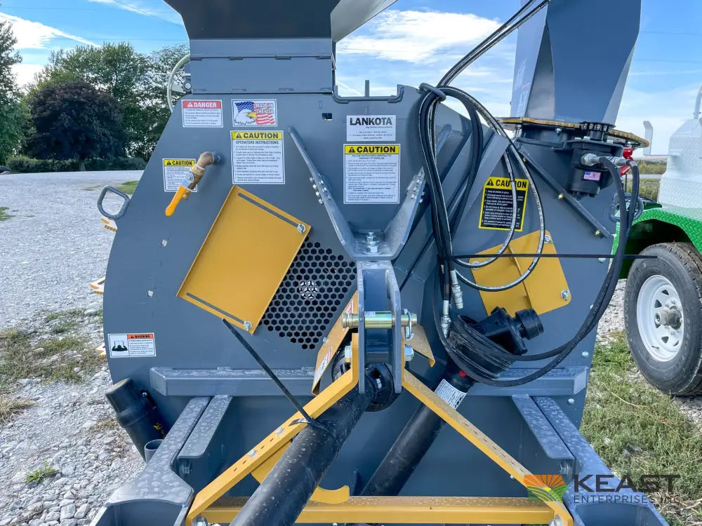 Lankota Corn Cracker Hammer Mill - Up to 2,600 BPH Capacity Hydraulic Chute Control Hammer Mill