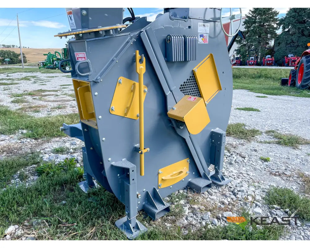 Lankota Corn Cracker Hammer Mill - Up to 2,600 BPH Capacity Hydraulic Chute Control Hammer Mill