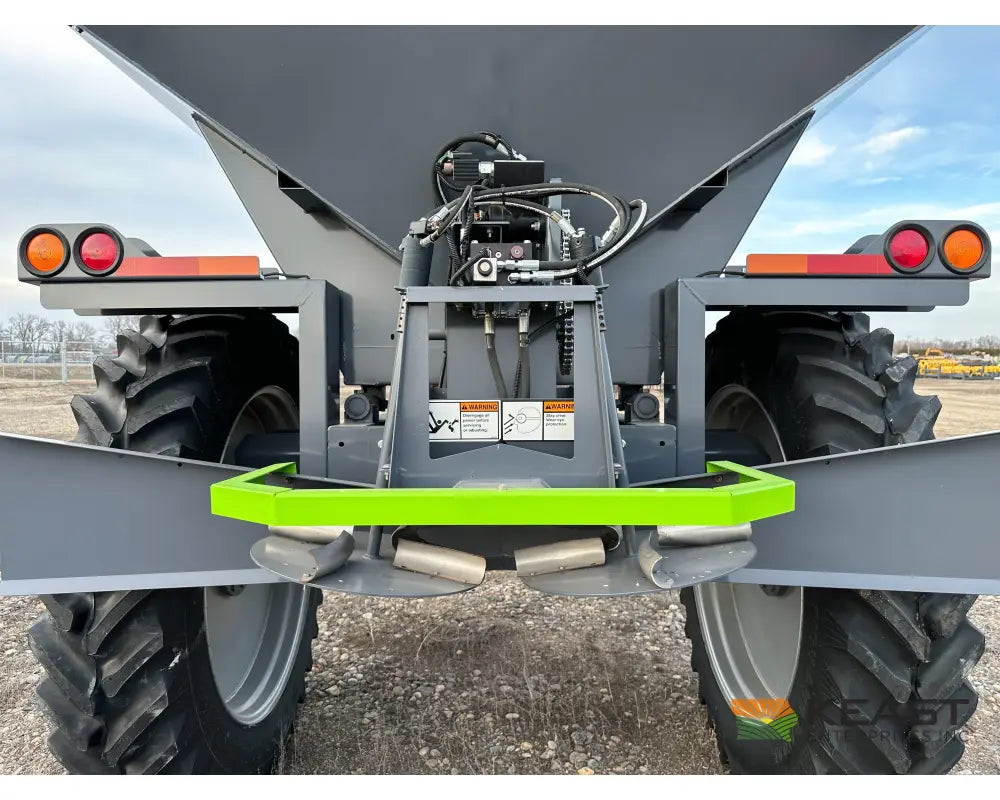 Loftness F810 Fertilizer Spreader - 8-Ton Capacity Rate Control Module Scales Fertilizer Spreaders