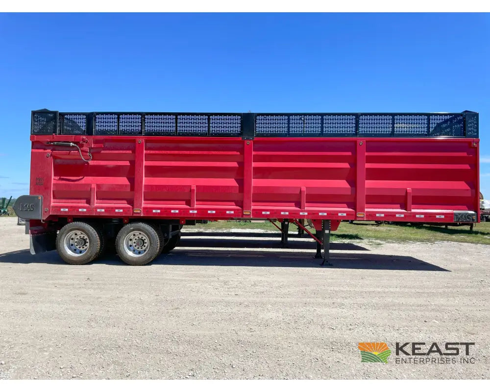 MAS Trailers 38’ Chainfloor Forage Trailer Air Ride Heavy Duty Floor Chain Forage Trailers