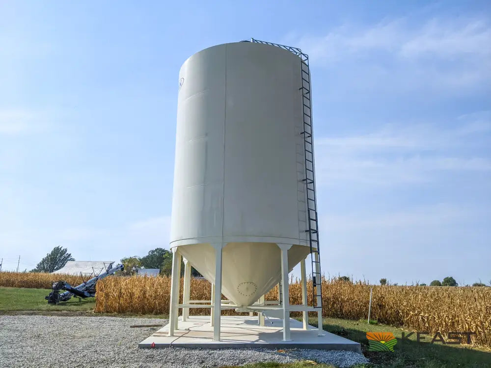 Meridian 1620 Smoothwall Grain Bin - 16’ Diameter 4118 Bushel Capacity Powder Coated Smoothwall Bins