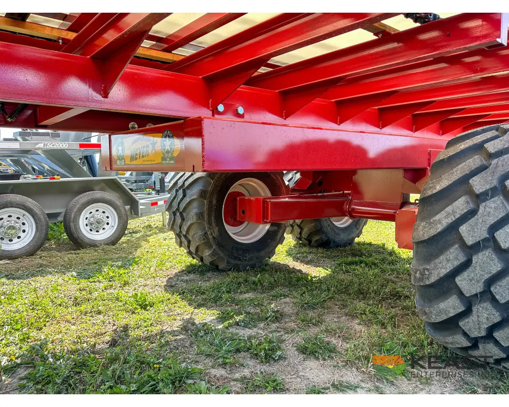 Meyer 8124RT Chainfloor Forage Trailer Rear Unload High Gate Forage Trailers