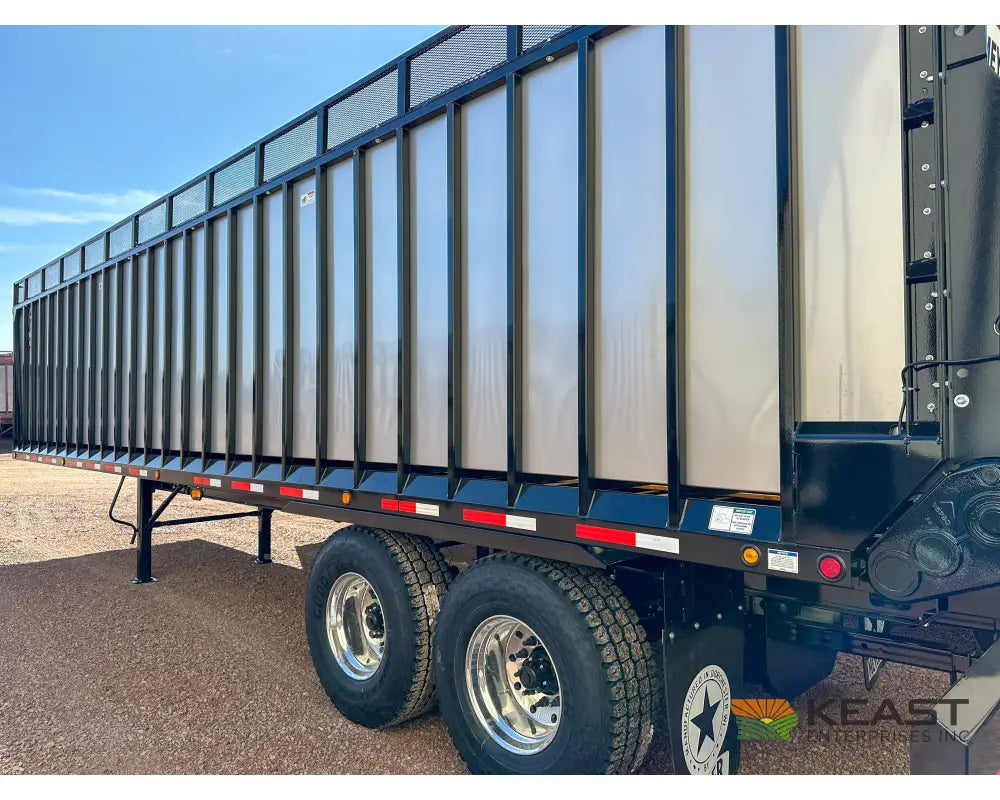 Meyer 9136RT Chainfloor Forage Trailer - Rear Unload Stainless Steel Sides Forage Trailers