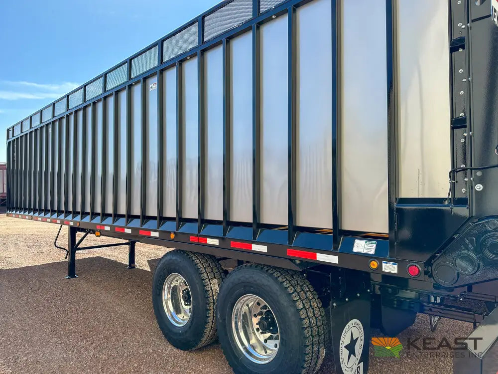 Meyer 9136RT Chainfloor Forage Trailer - Rear Unload Stainless Steel Sides Forage Trailers