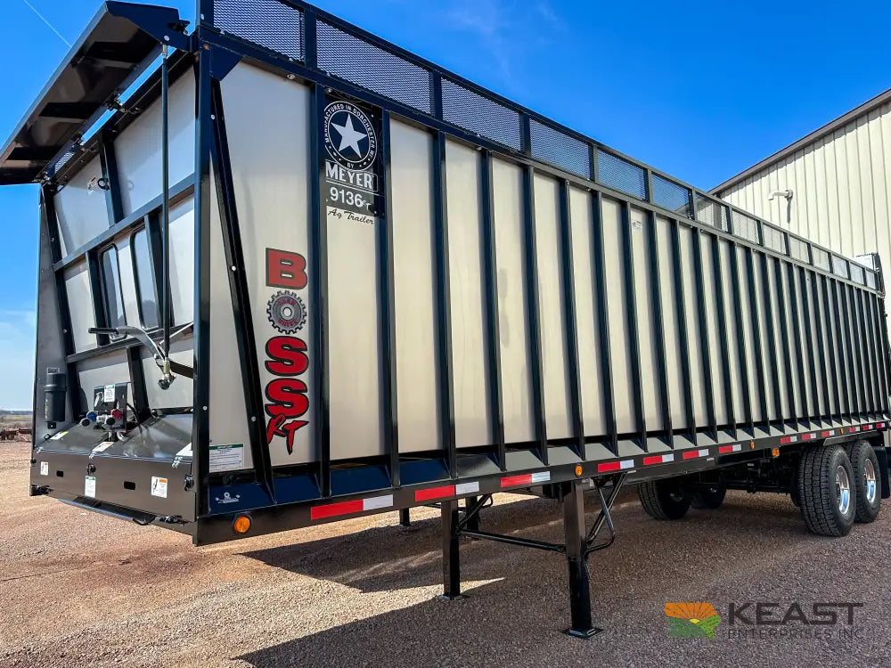Meyer 9136RT Chainfloor Forage Trailer - Rear Unload Stainless Steel Sides Forage Trailers