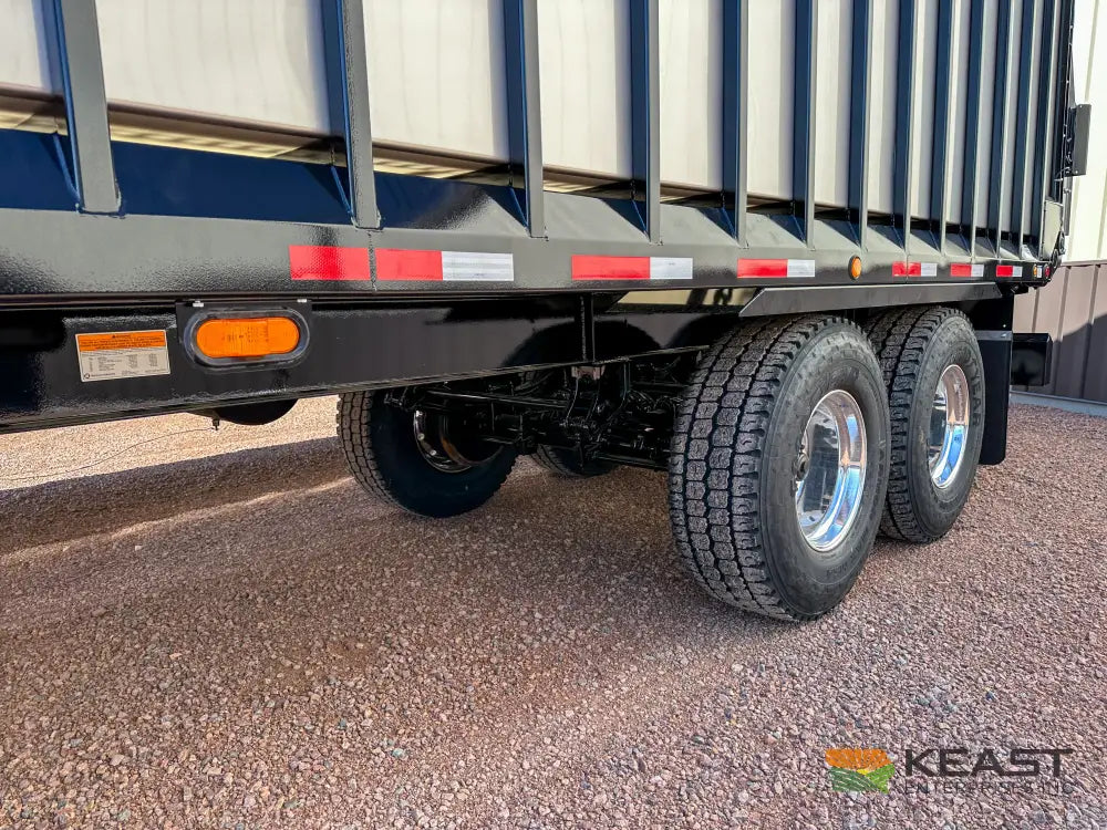 Meyer 9136RT Chainfloor Forage Trailer - Rear Unload Stainless Steel Sides Forage Trailers