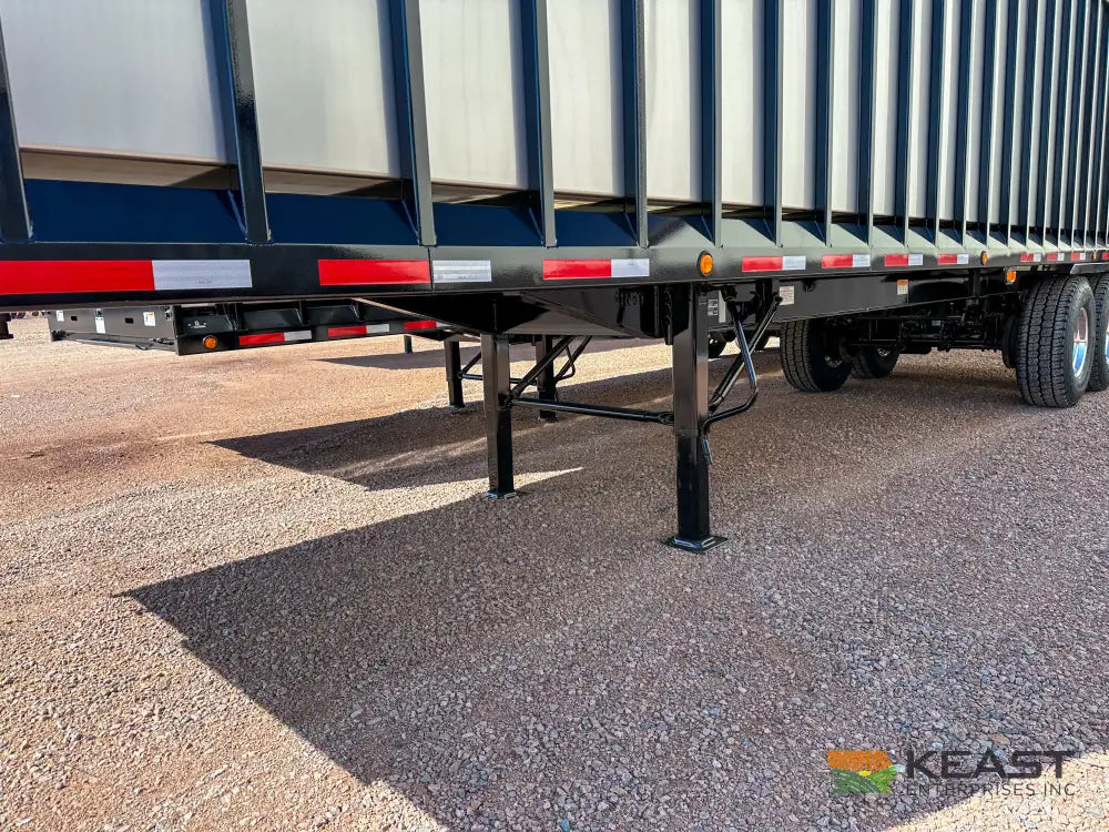 Meyer 9136RT Chainfloor Forage Trailer - Rear Unload Stainless Steel Sides Forage Trailers