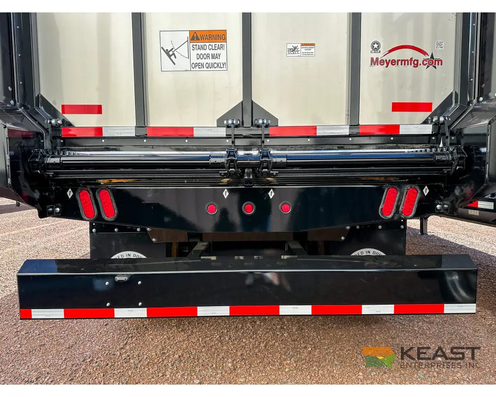 Meyer 9136RT Chainfloor Forage Trailer - Rear Unload Stainless Steel Sides Forage Trailers
