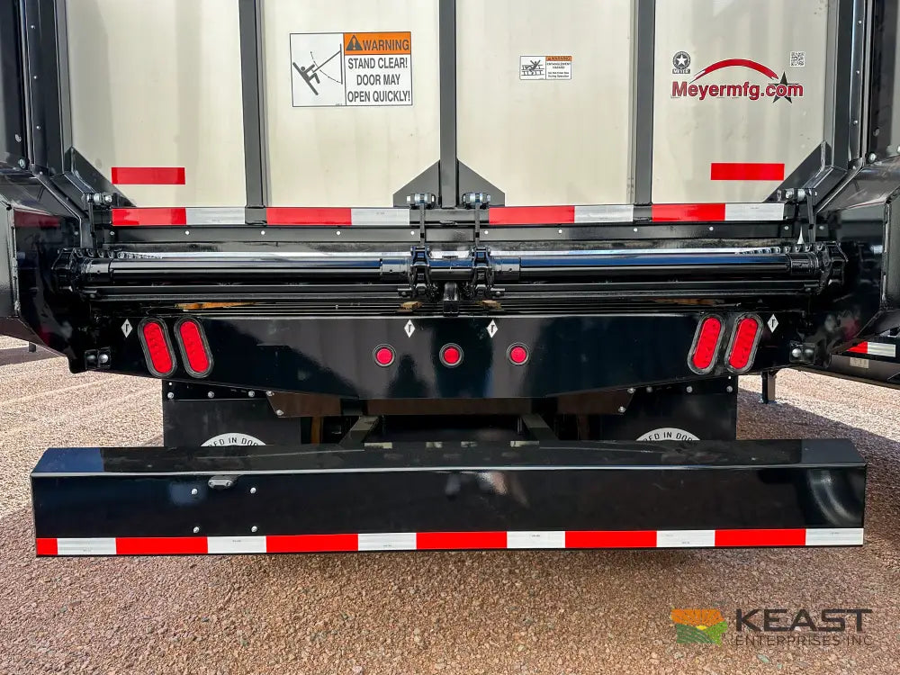 Meyer 9136RT Chainfloor Forage Trailer - Rear Unload Stainless Steel Sides Forage Trailers