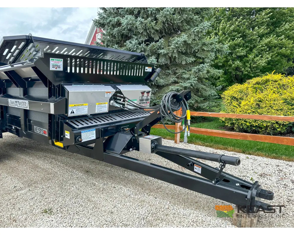 Meyers VB235 Manure Spreader - 235 Cu Ft Capacity Struck Poly Box Manure Spreaders