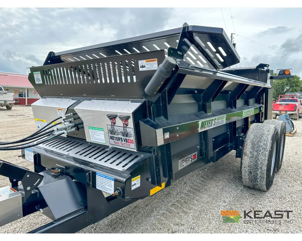 Meyers VB235 Manure Spreader - 235 Cu Ft Capacity Struck Poly Box Manure Spreaders