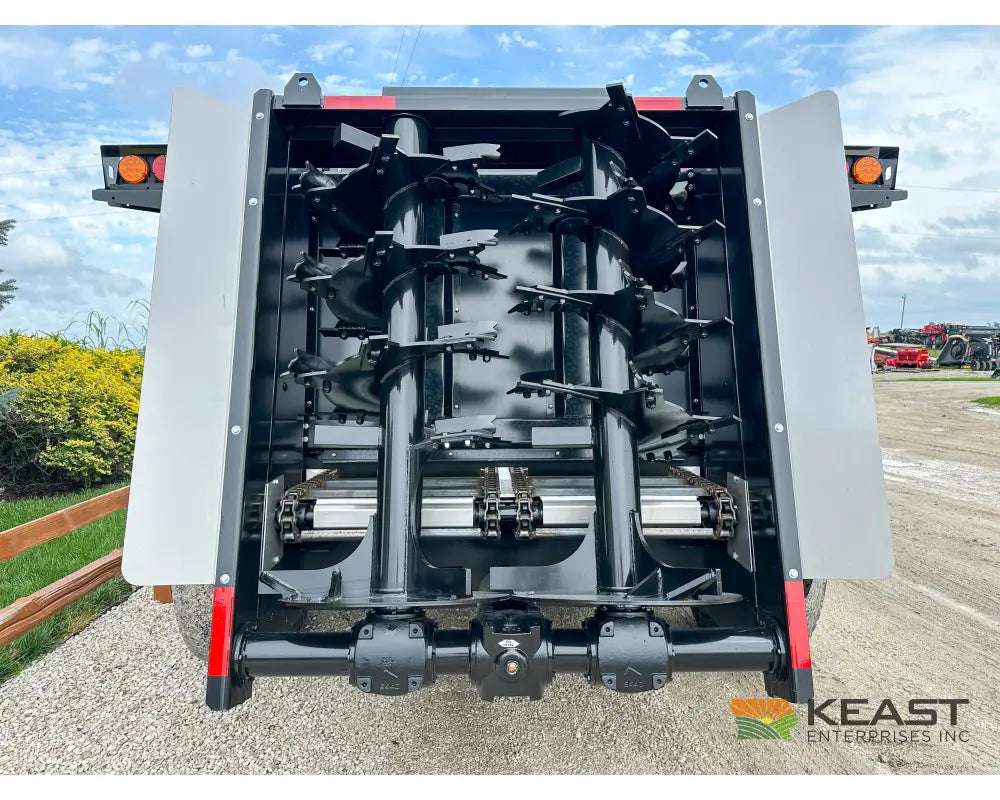 Meyers VB235 Manure Spreader - 235 Cu Ft Capacity Struck Poly Box Manure Spreaders