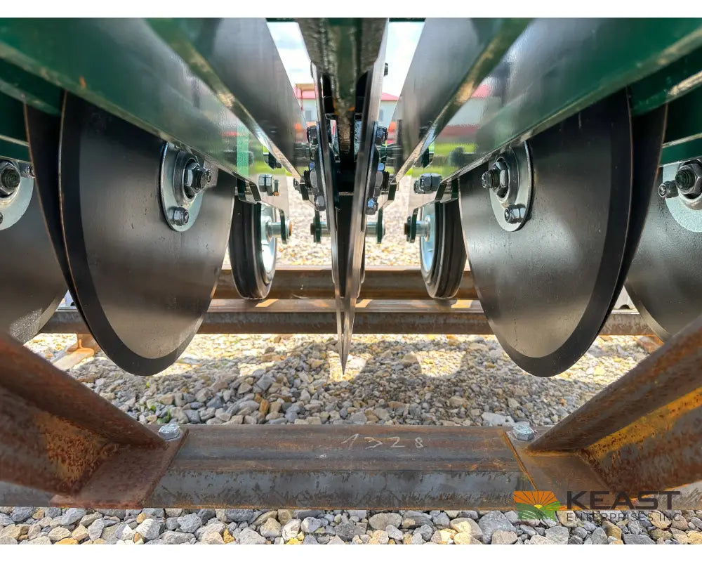 PH Outdoors G3 3’ No Till Drill - 5 Rows 7.5’’ Spacing Great for Food Plots Hunting and Farms Drills and Seeders