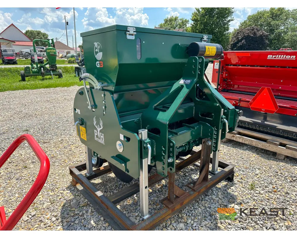 PH Outdoors G3 3’ No Till Drill - 5 Rows 7.5’’ Spacing Great for Food Plots Hunting and Farms Drills and Seeders