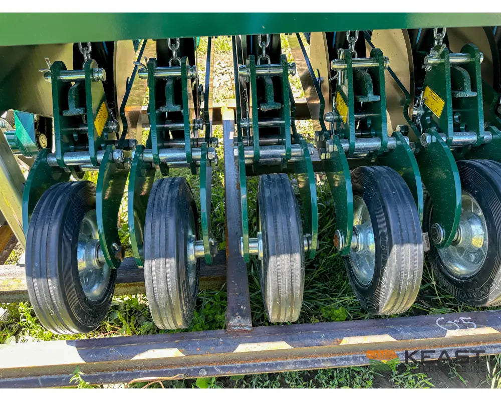 PH Outdoors G5 5’ No Till Drill - 8 Rows 7.5’’ Spacing Great for Food Plots Hunting and Farms Drills and Seeders