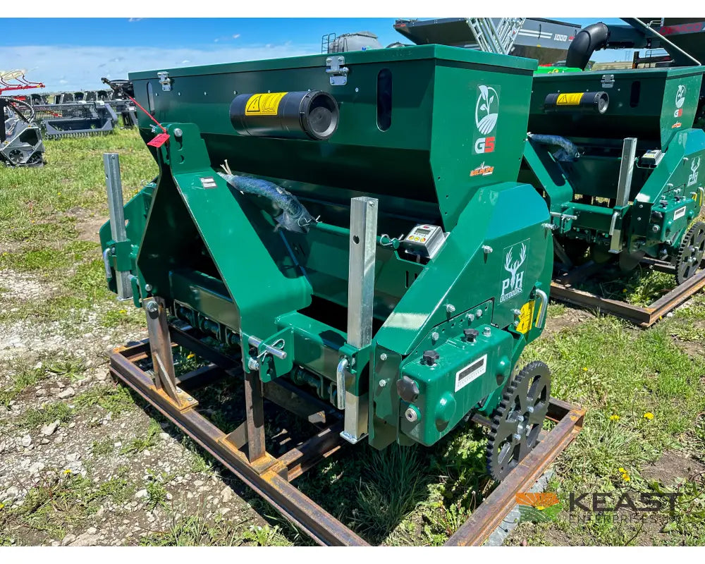 PH Outdoors G5 5’ No Till Drill - 8 Rows 7.5’’ Spacing Great for Food Plots Hunting and Farms Drills and Seeders