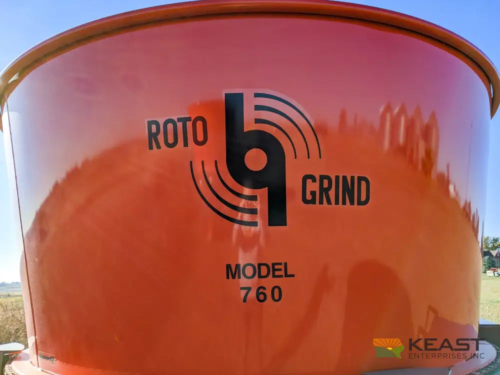 Roto Grind 760 Tub Grinder 10 Bale Per Hour Capacity 7’’ Hammer Mill Bale Processors
