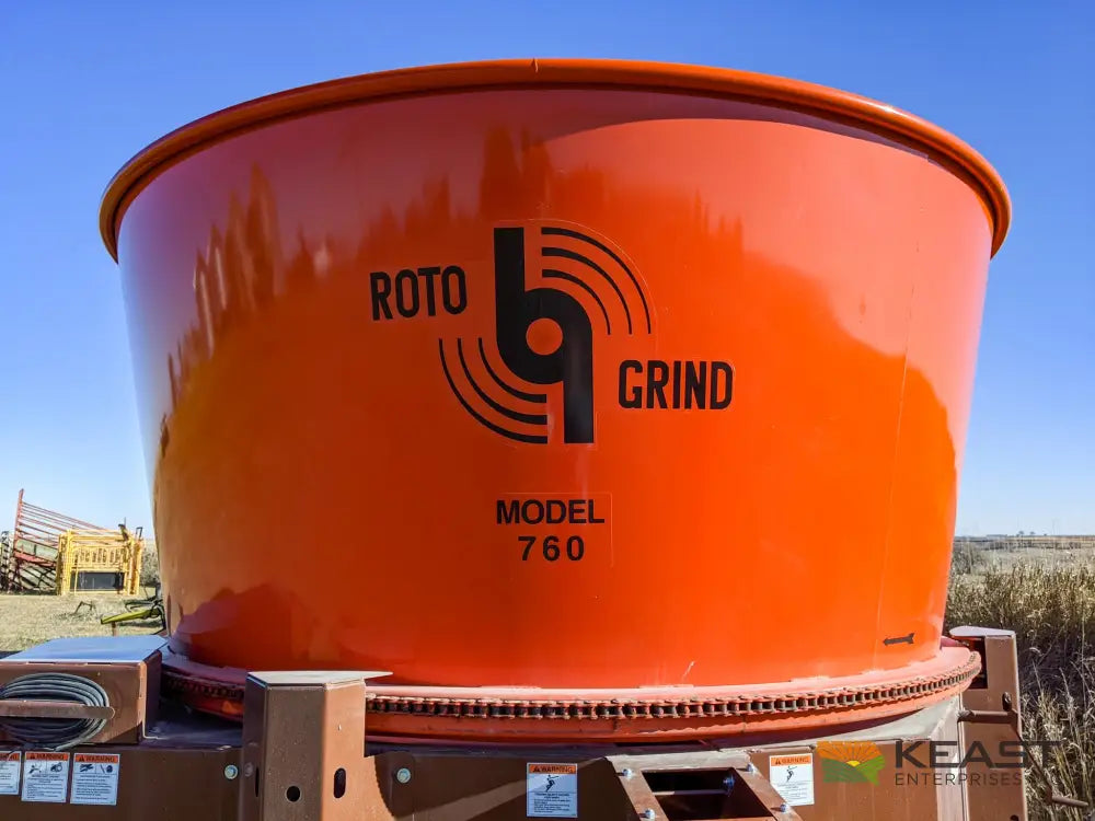 Roto Grind 760 Tub Grinder 10 Bale Per Hour Capacity 7’’ Hammer Mill Bale Processors