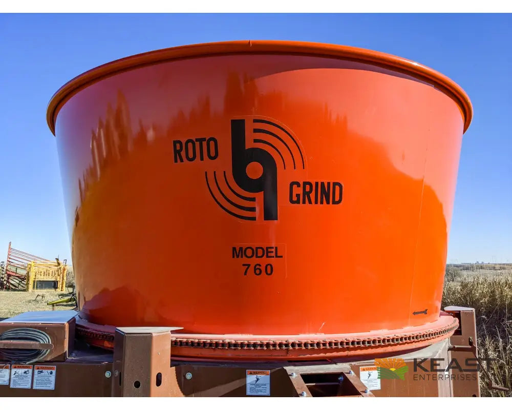 Roto Grind 760 Tub Grinder 10 Bale Per Hour Capacity 7’’ Hammer Mill Bale Processors