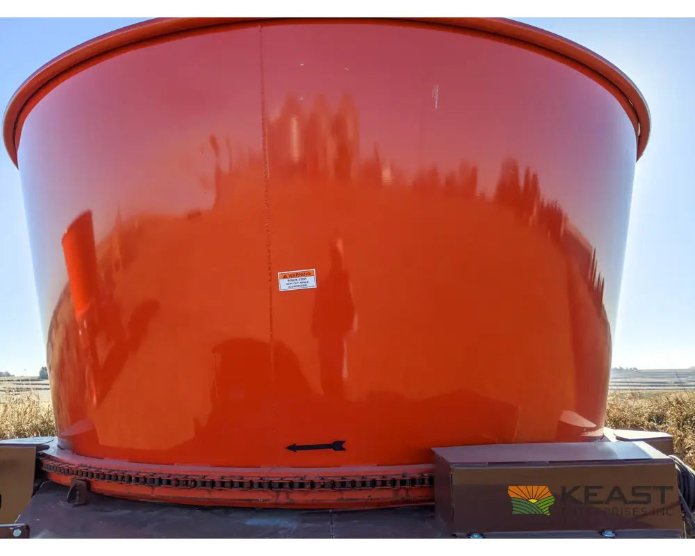 Roto Grind 760 Tub Grinder 10 Bale Per Hour Capacity 7’’ Hammer Mill Bale Processors