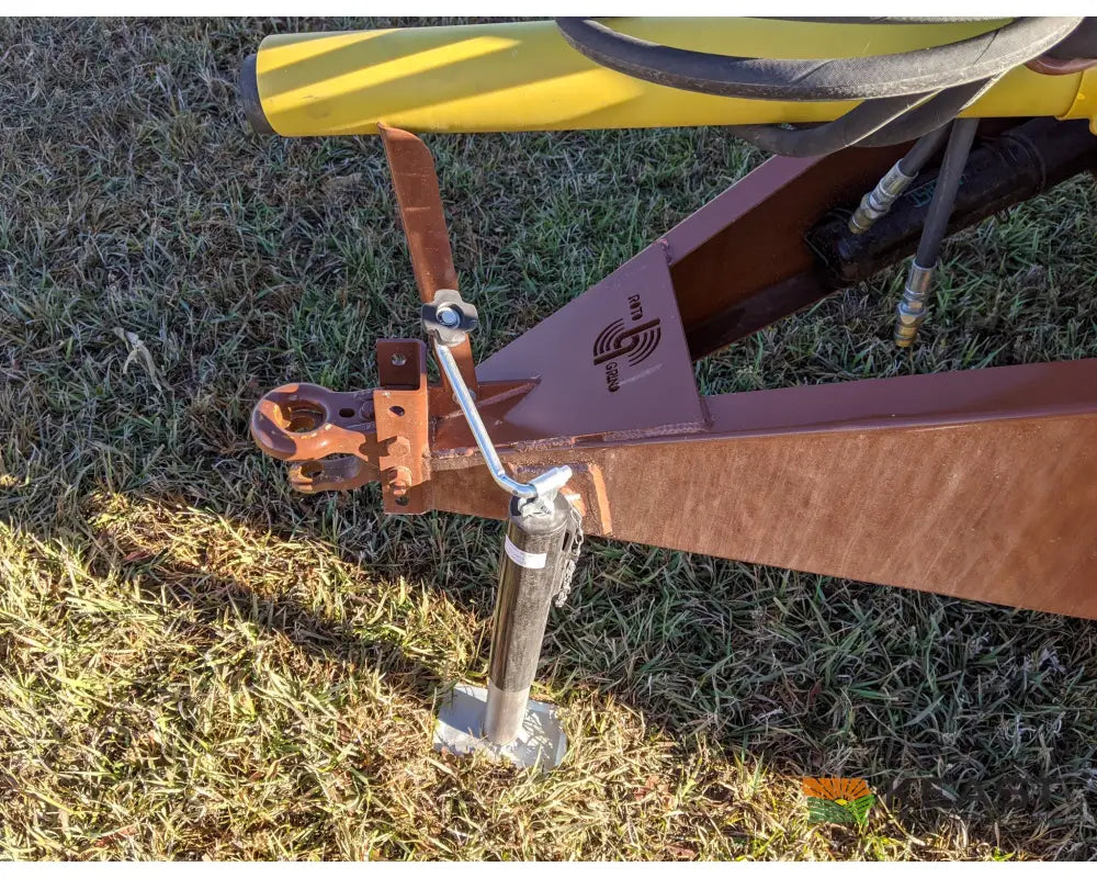 Roto Grind 760 Tub Grinder 10 Bale Per Hour Capacity 7’’ Hammer Mill Bale Processors