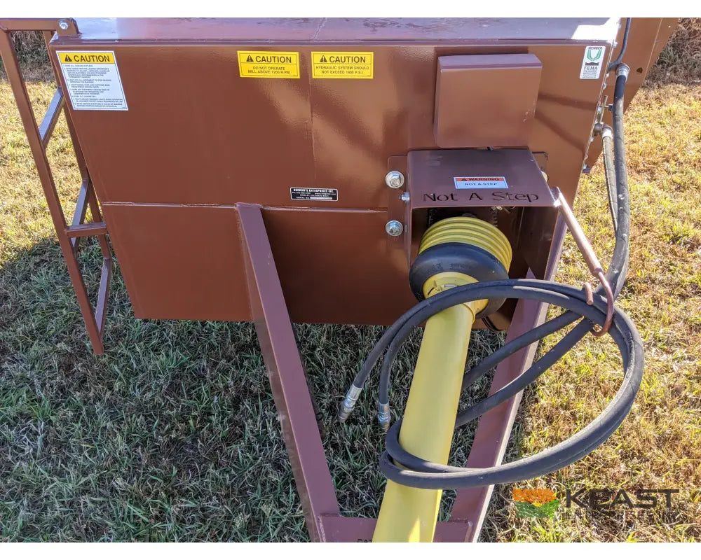 Roto Grind 760 Tub Grinder 10 Bale Per Hour Capacity 7’’ Hammer Mill Bale Processors