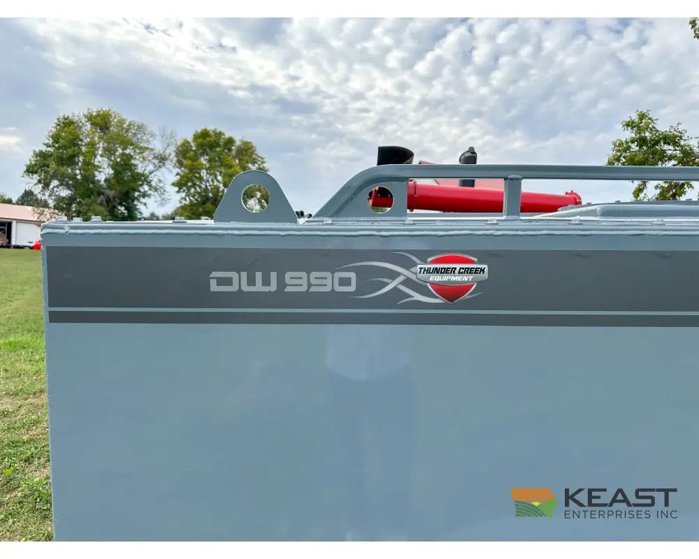 Thunder Creek DW990 Gasoline Fuel Trailer 990 Gallon Capacity Electric Pump Electric Jack Fuel Trailers