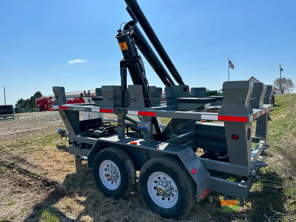 Travis HSC4400 4-Box Seed Tender - 8 HP Electric Start Engine Wireless Remote Scale System Talc Kit Seed Tenders