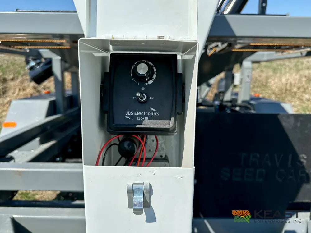 Travis HSC4400 4-Box Seed Tender - 8 HP Electric Start Engine Wireless Remote Scale System Talc Kit Seed Tenders
