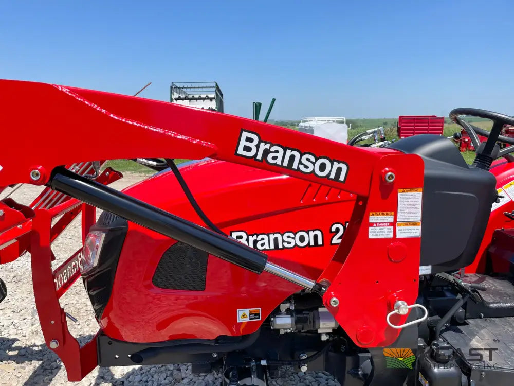 TYM 2515H 24 hp Tractor - Hydrostatic Transmission 2,200 lb Capacity Loader Tractors