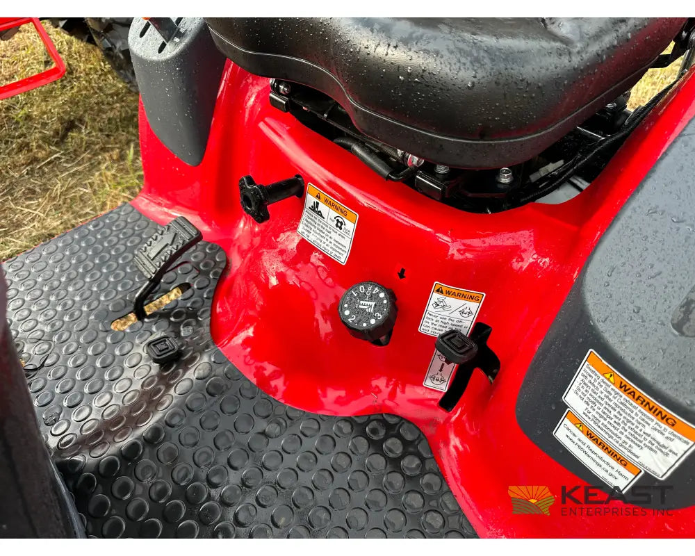 TYM T224H 22 hp Tractor - Hydrostatic Transmission Integrated Loader Tractors