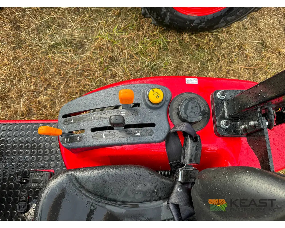 TYM T224H 22 hp Tractor - Hydrostatic Transmission Integrated Loader Tractors