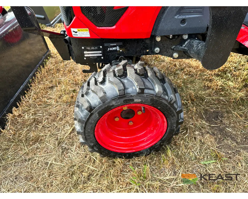 TYM T224H 22 hp Tractor - Hydrostatic Transmission Integrated Loader Tractors