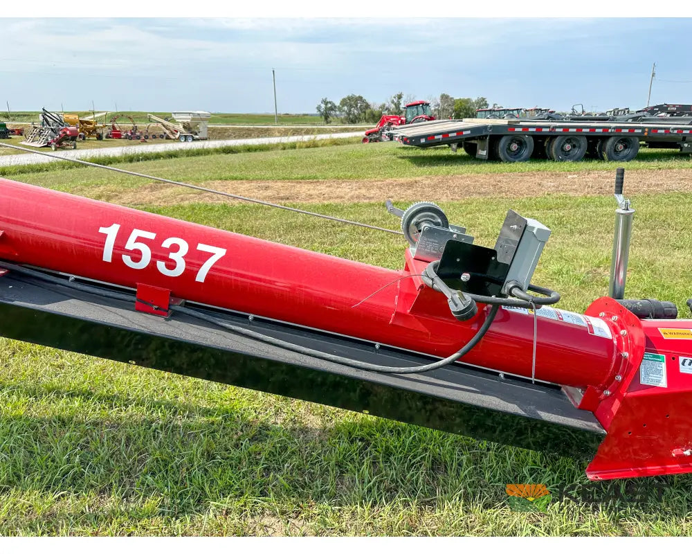 Universal 1537 Electric Belt Conveyor 37’ Length 15’’ Belt Up to 6,000 BPH Conveyors