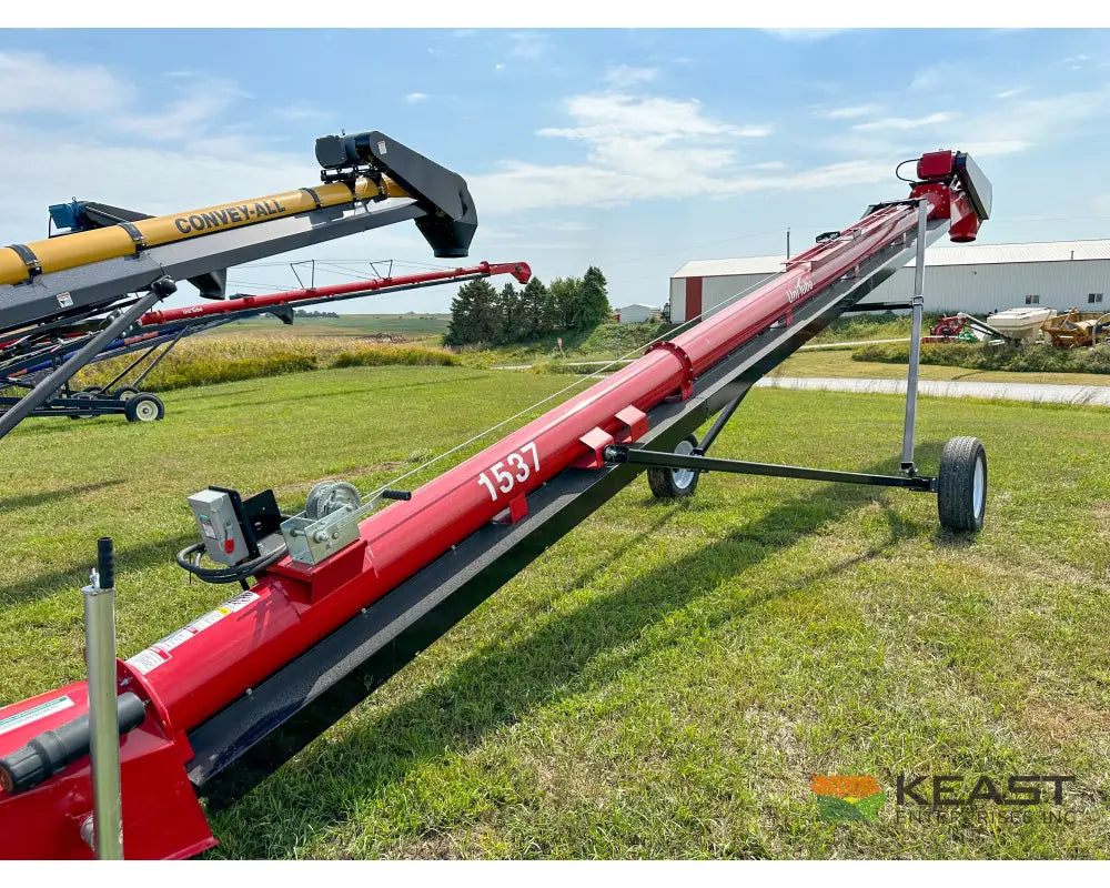 Universal 1537 Electric Belt Conveyor 37’ Length 15’’ Belt Up to 6,000 BPH Conveyors