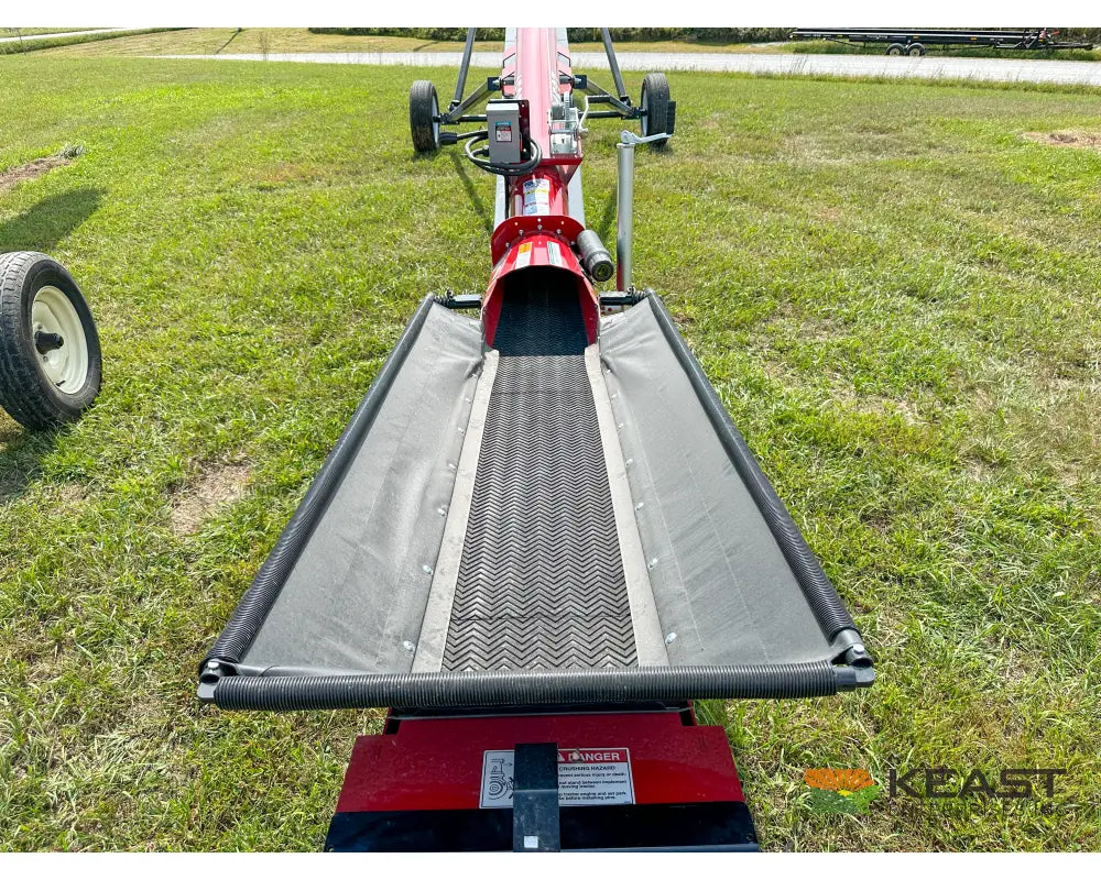 Universal 1537 Electric Belt Conveyor 37’ Length 15’’ Belt Up to 6,000 BPH Conveyors
