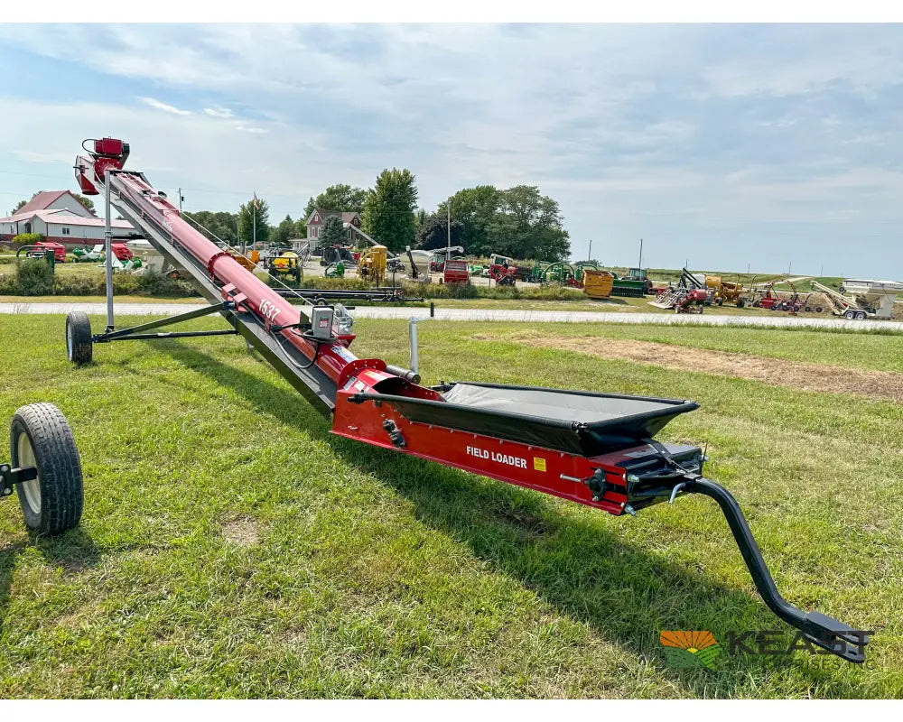 Universal 1537 Electric Belt Conveyor 37’ Length 15’’ Belt Up to 6,000 BPH Conveyors