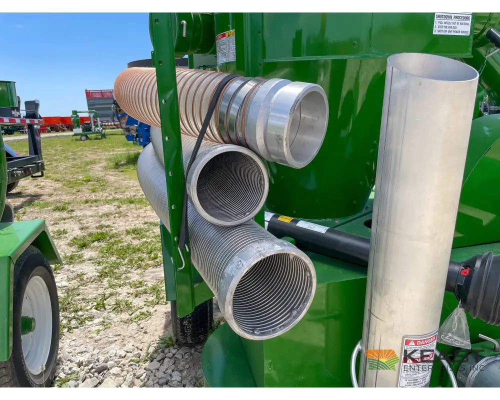 Walinga 7614DLX Grain Vac - Up to 5,500 BPH Capacity Full Pipe Package Grain Vacs