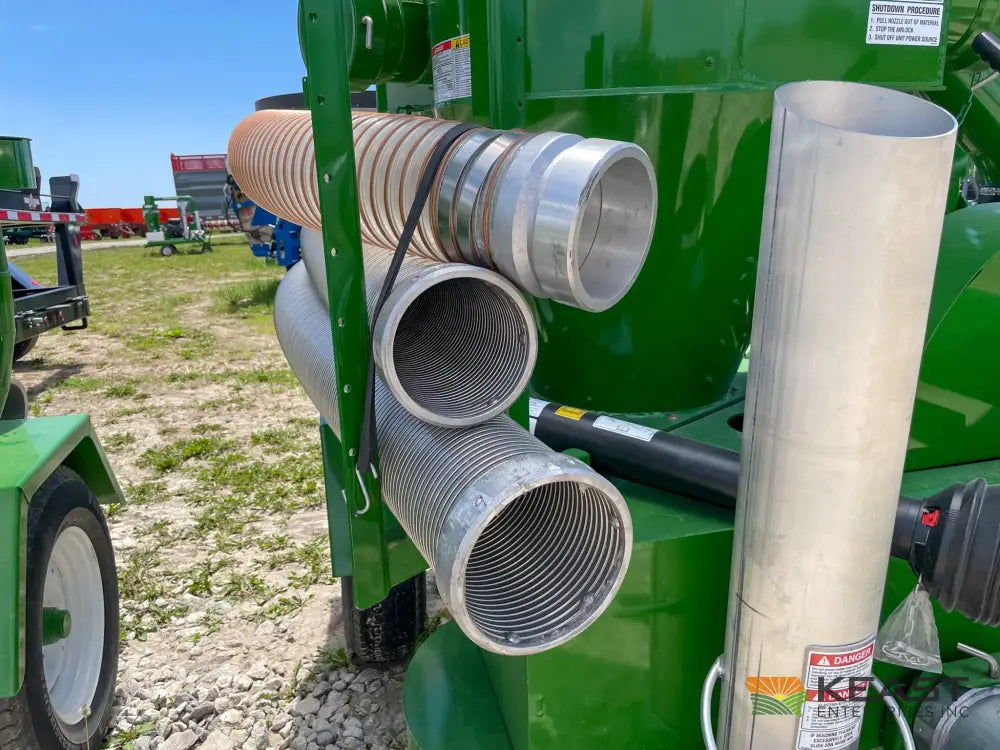Walinga 7614DLX Grain Vac - Up to 5,500 BPH Capacity Full Pipe Package Grain Vacs